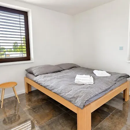 Family House With Jacuzzi And Sauna,