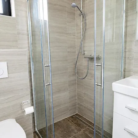 Family House With Jacuzzi And Sauna,
